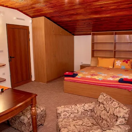 Къща За Гости Краси Guest house Batak